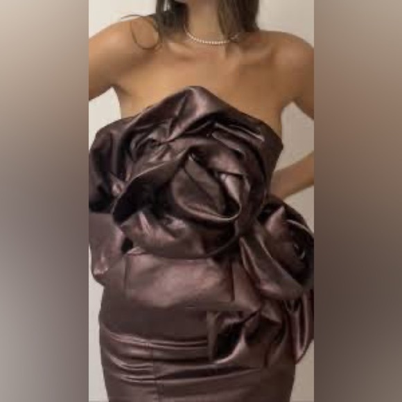 NEW Zara Voluminous Flower Strapless Lace Up Back Mini Dress 7699/308 - Picture 7 of 16